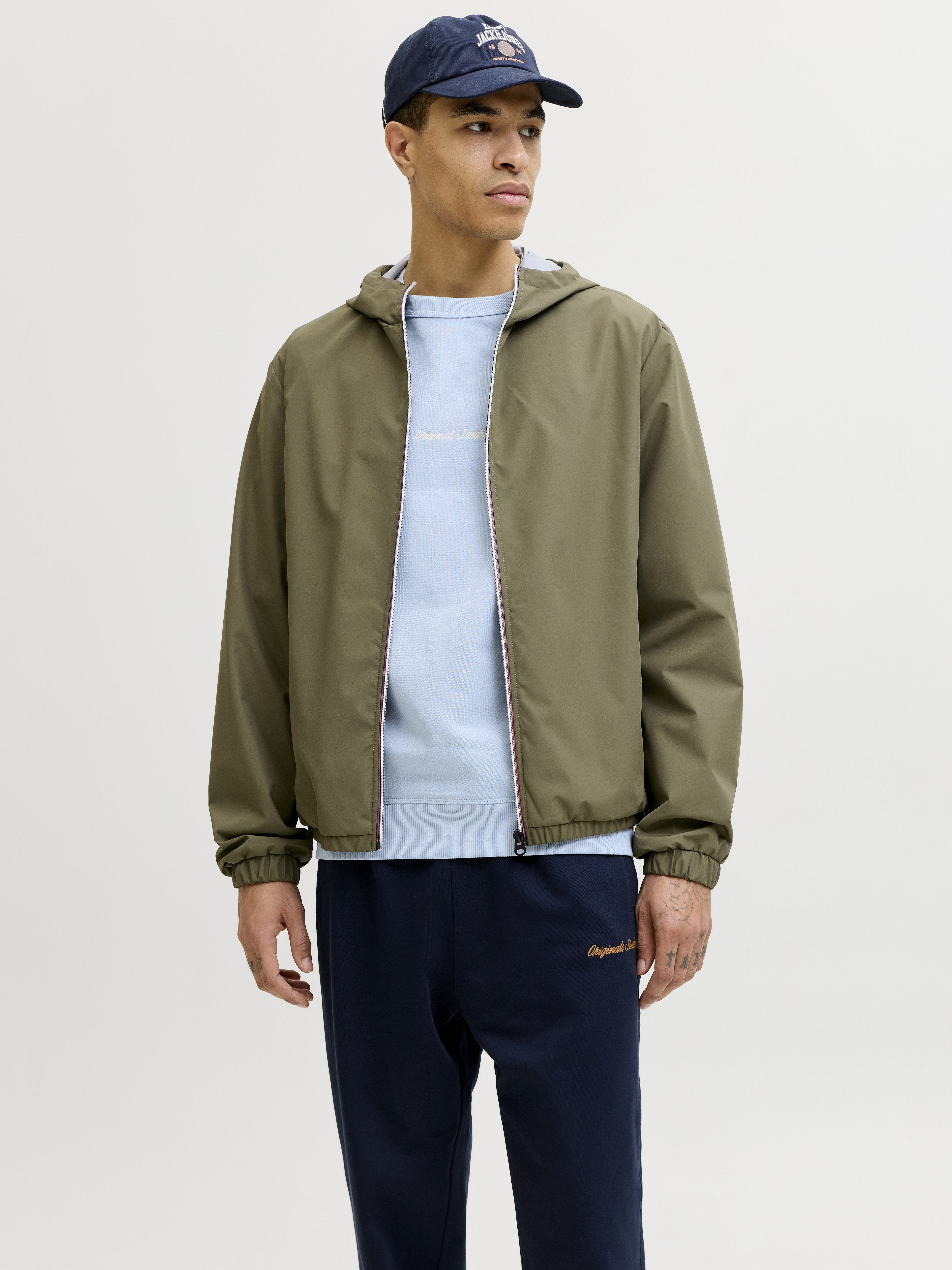 JACK & JONES